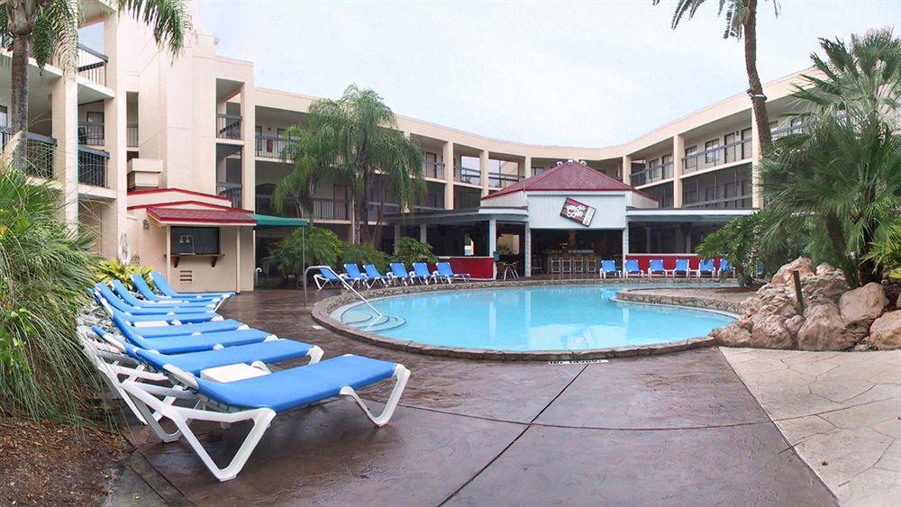 Baymont By Wyndham Tampa Near Busch Gardens Ξενοδοχείο Εξωτερικό φωτογραφία