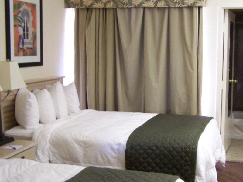 Baymont By Wyndham Tampa Near Busch Gardens Ξενοδοχείο Εξωτερικό φωτογραφία