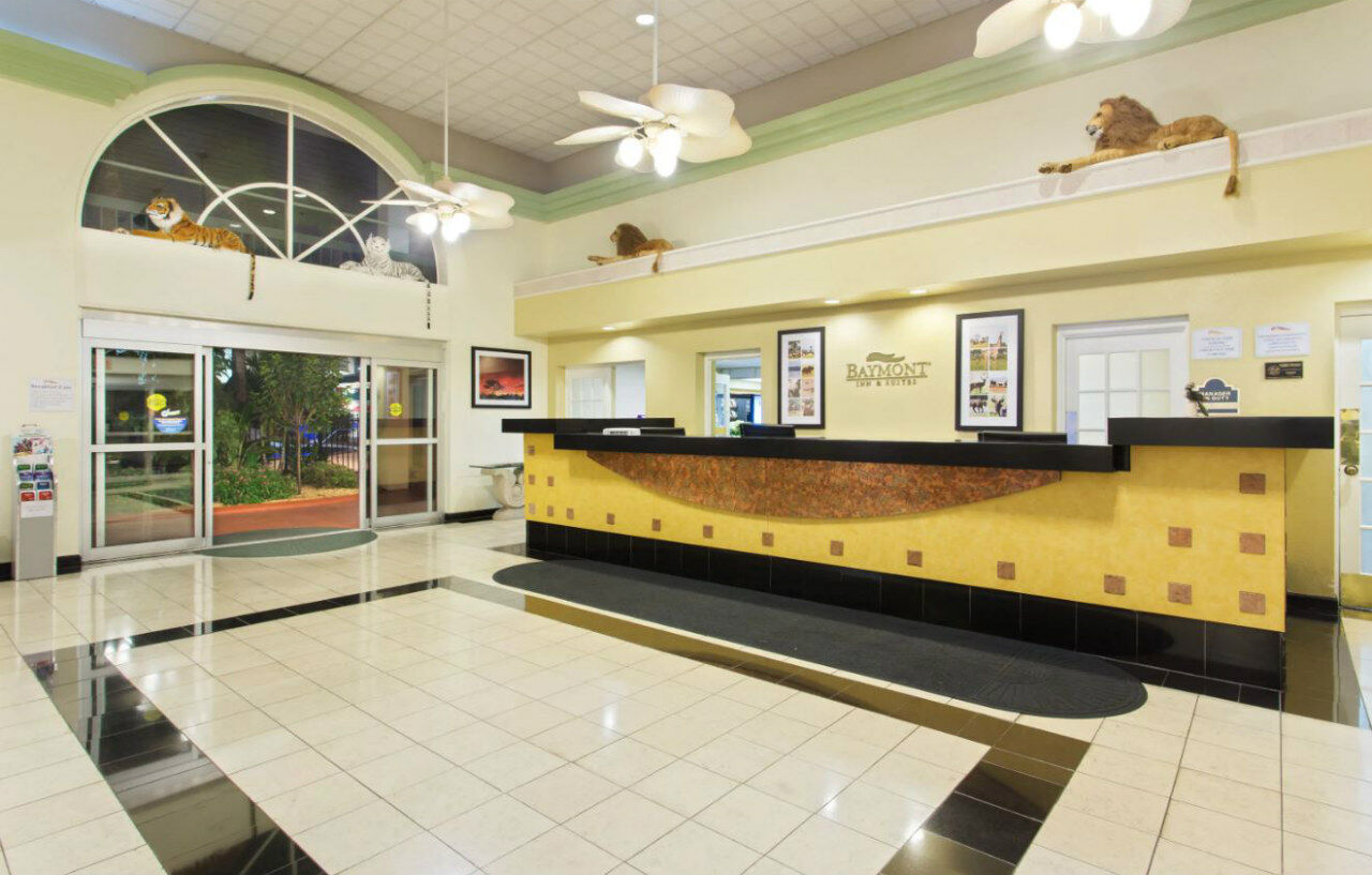 Baymont By Wyndham Tampa Near Busch Gardens Ξενοδοχείο Εξωτερικό φωτογραφία