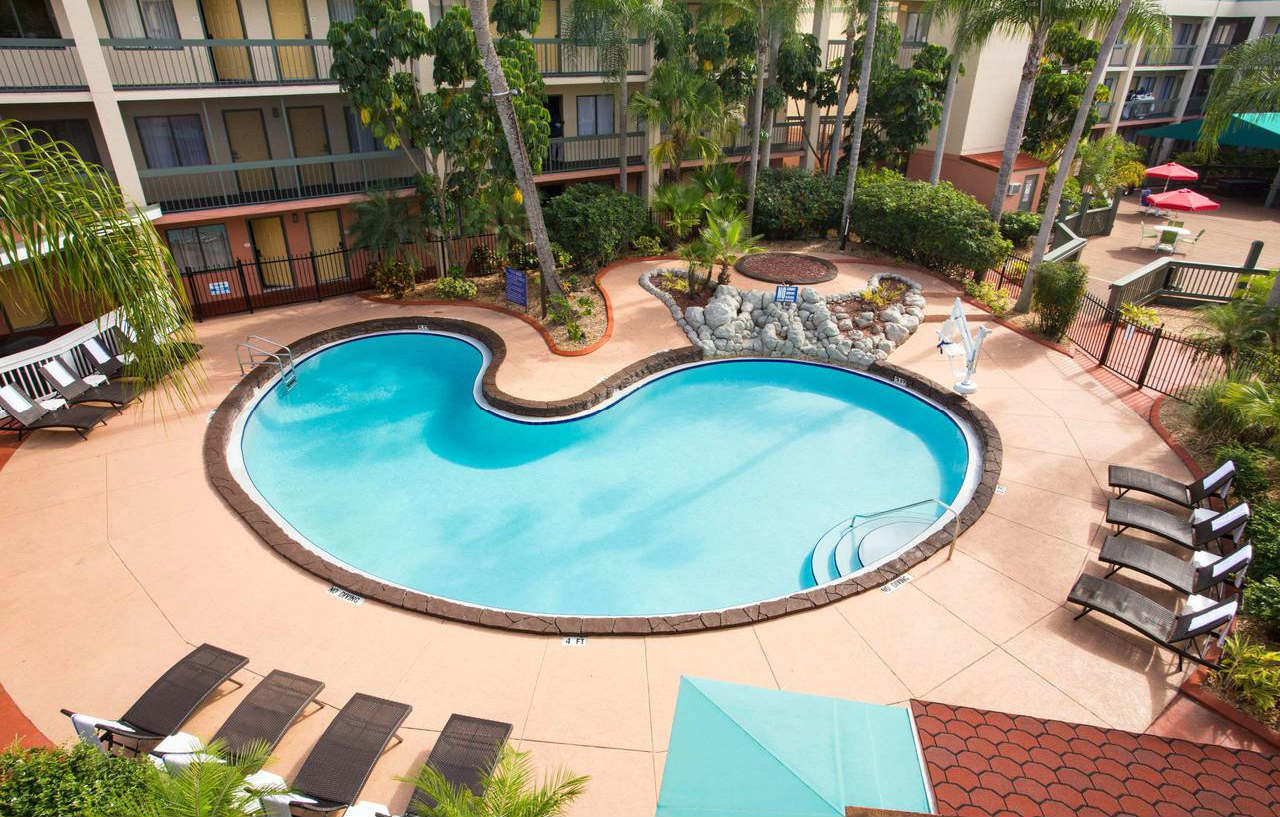 Baymont By Wyndham Tampa Near Busch Gardens Ξενοδοχείο Εξωτερικό φωτογραφία